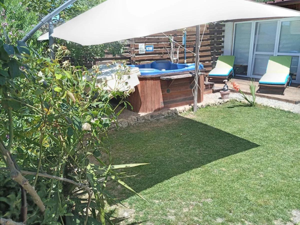 Coral Riviera Sardinia Villa & Cottage Alguer