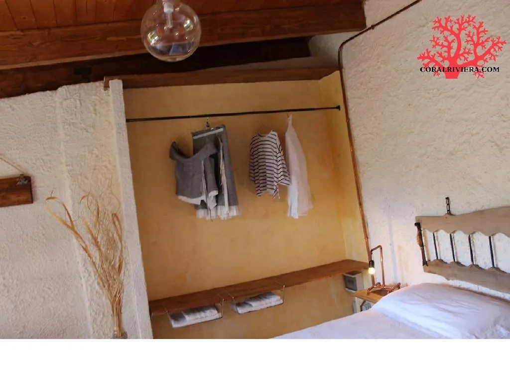 Coral Riviera Sardinia Villa & Cottage Alguer